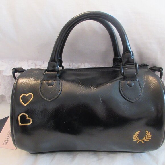 NWT Fred Perry Amy Winehouse Mini Barrel Black - Picture 8 of 12